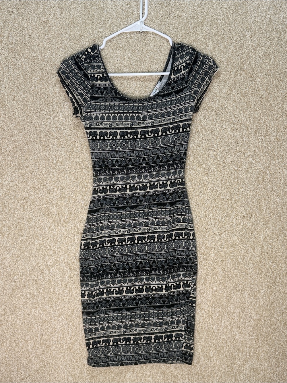Boho elephant pattern dress criss cross open‎ back small stretchy bodycon dress
